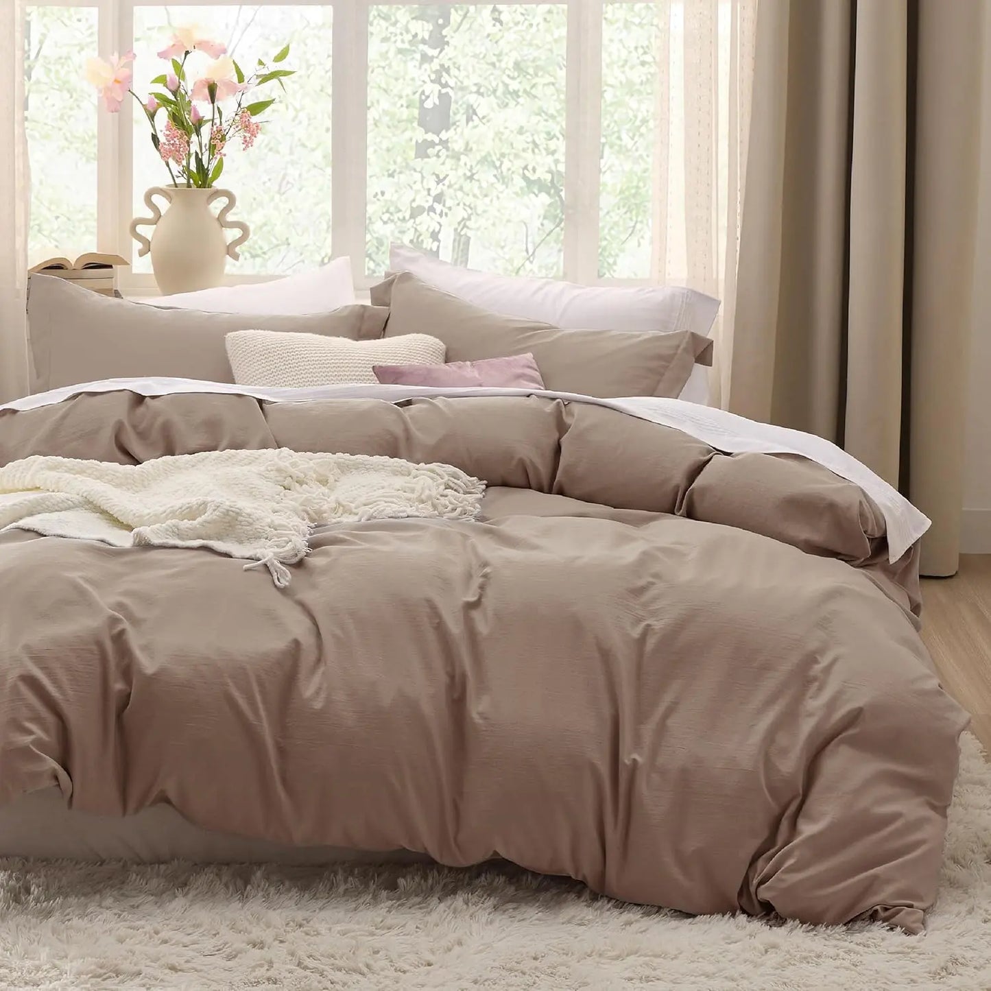 Bedsure Lightweight Soft Duvet Cover - 3 Pieces Prewashed Cotton-Like Polyester Extra Soft Bedding Set, Includes 1 Duvet Cover with Zipper Closure & 2 Pillow Shams, No Comforter