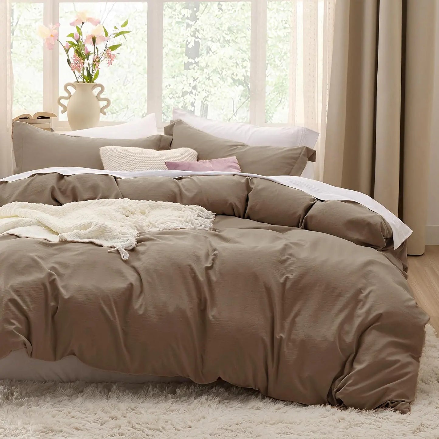 Bedsure Lightweight Soft Duvet Cover - 3 Pieces Prewashed Cotton-Like Polyester Extra Soft Bedding Set, Includes 1 Duvet Cover with Zipper Closure & 2 Pillow Shams, No Comforter