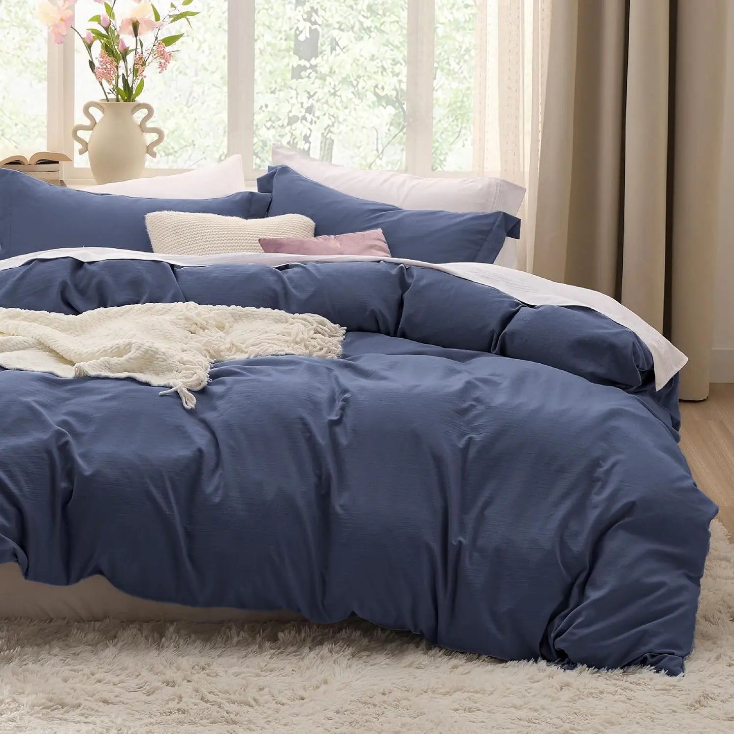 Bedsure Lightweight Soft Duvet Cover - 3 Pieces Prewashed Cotton-Like Polyester Extra Soft Bedding Set, Includes 1 Duvet Cover with Zipper Closure & 2 Pillow Shams, No Comforter