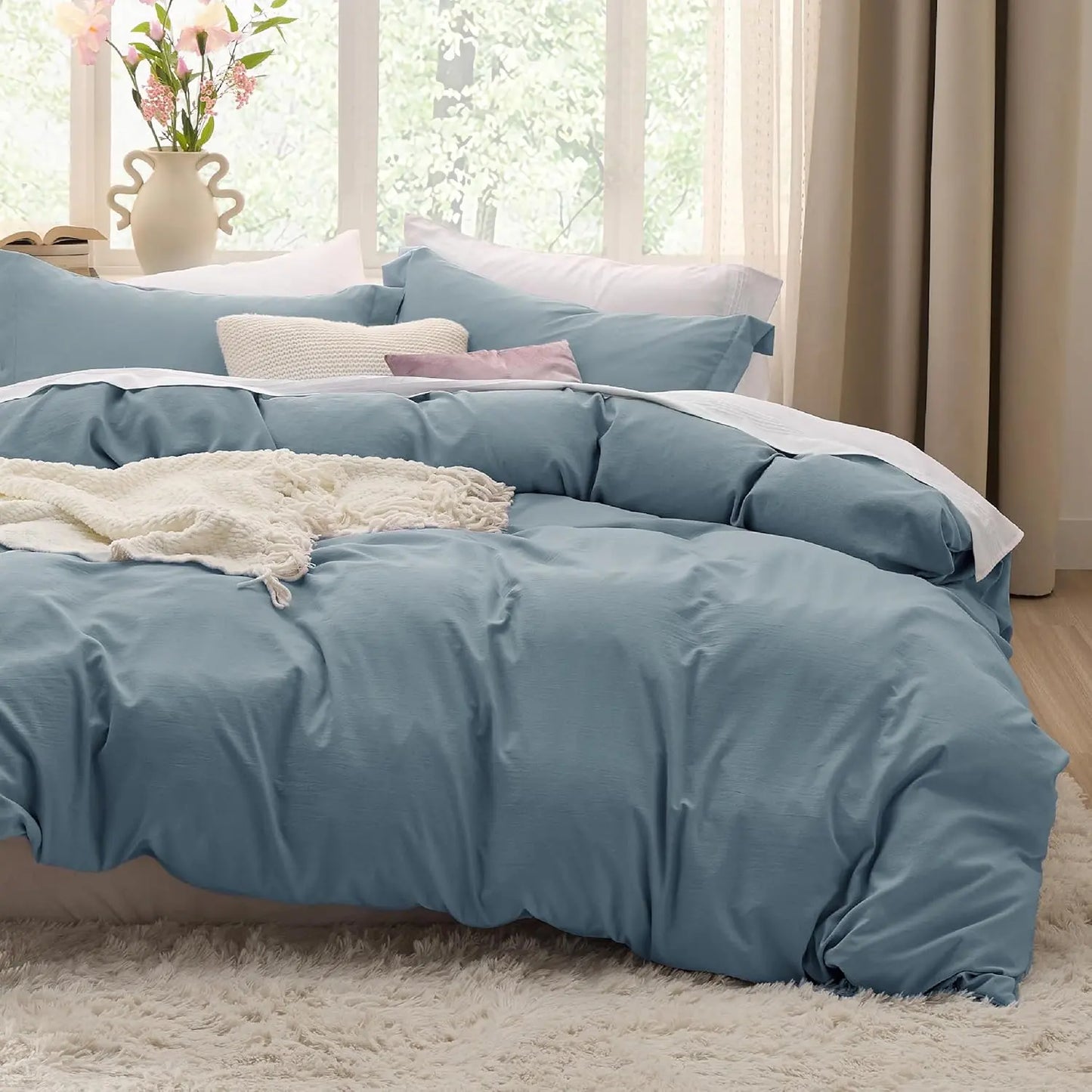 Bedsure Lightweight Soft Duvet Cover - 3 Pieces Prewashed Cotton-Like Polyester Extra Soft Bedding Set, Includes 1 Duvet Cover with Zipper Closure & 2 Pillow Shams, No Comforter